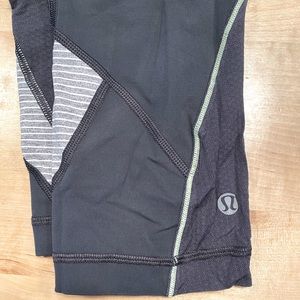Lululemon running crop size 8